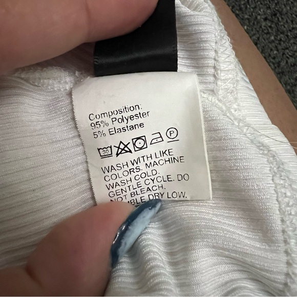 SHEIN White High Neck V-Neck Cropped Basic Ribbed Tank Top Casual Cute Shirt M - Picture 13 of 13